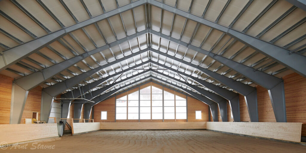 Ridehall på Hjerkinn Fjellstue