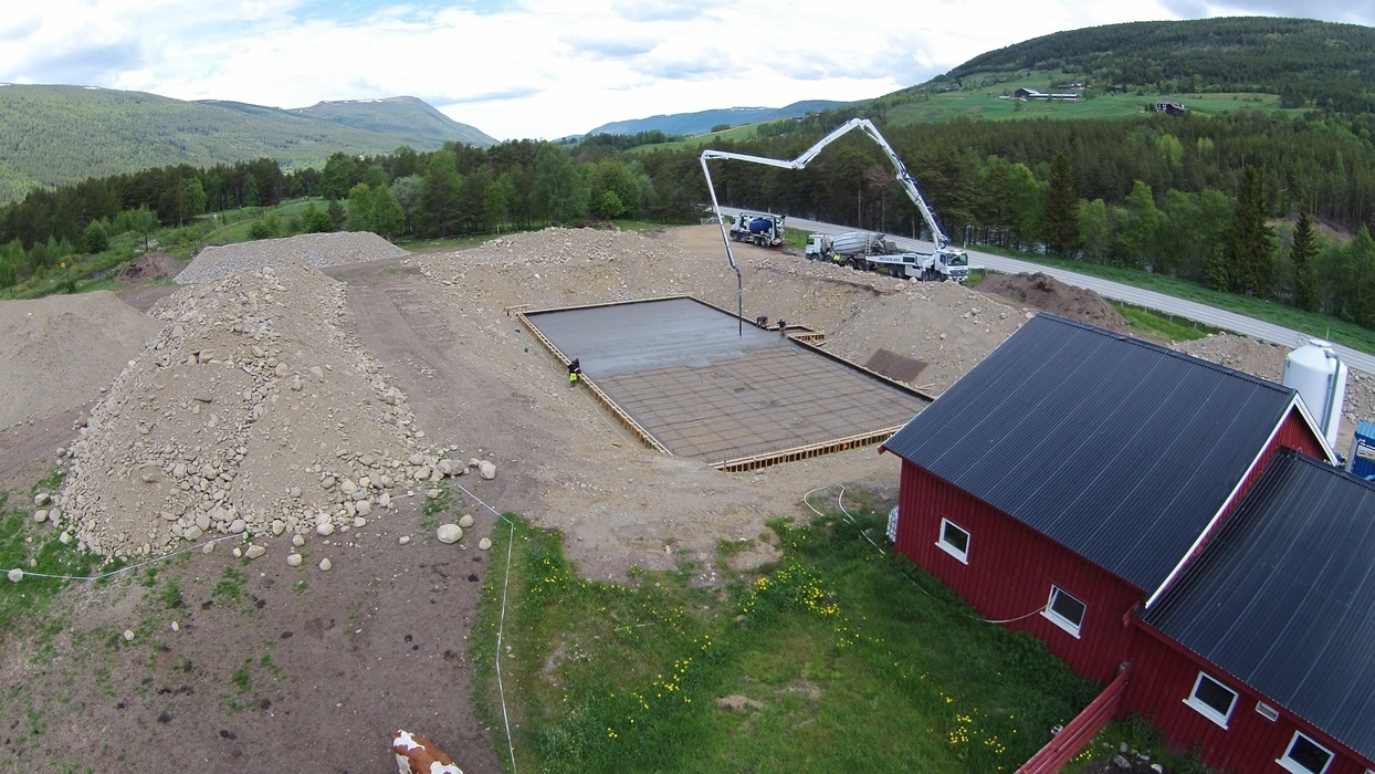 Nytt melkekufjøs under oppføring på Dovre
