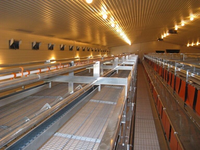 Natura Nova aviarsystem