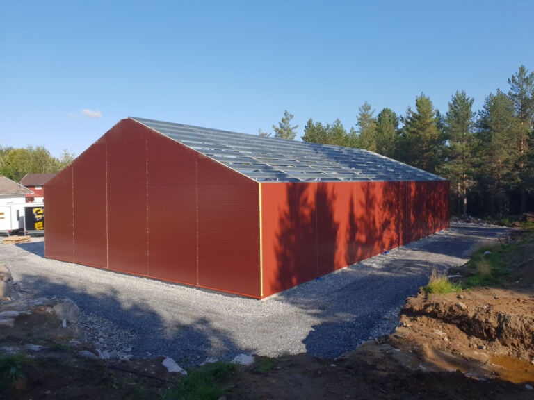 Lager og stall i Skotselv