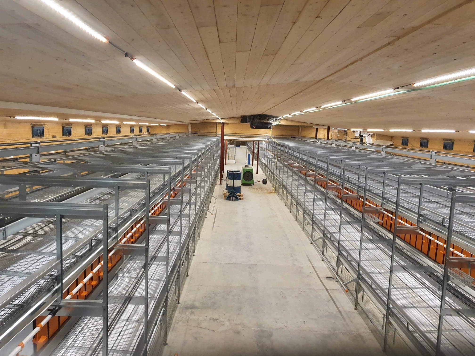 Aviar for frittgående høner