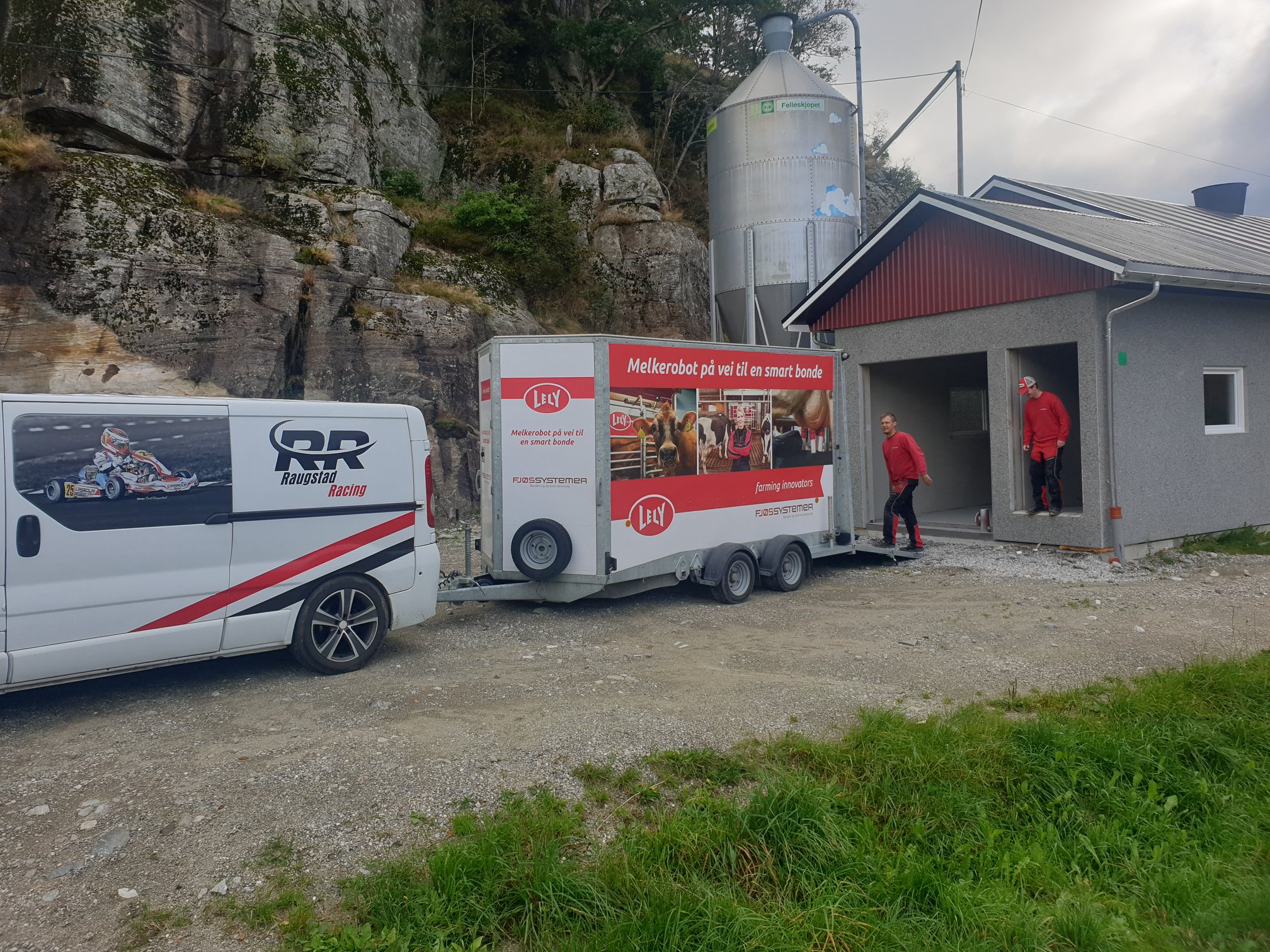 Fra hønsehus til melkekufjøs