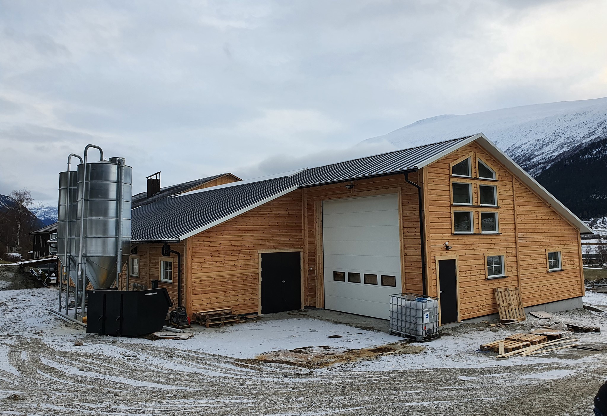 Nytt påbygg melkekufjøs