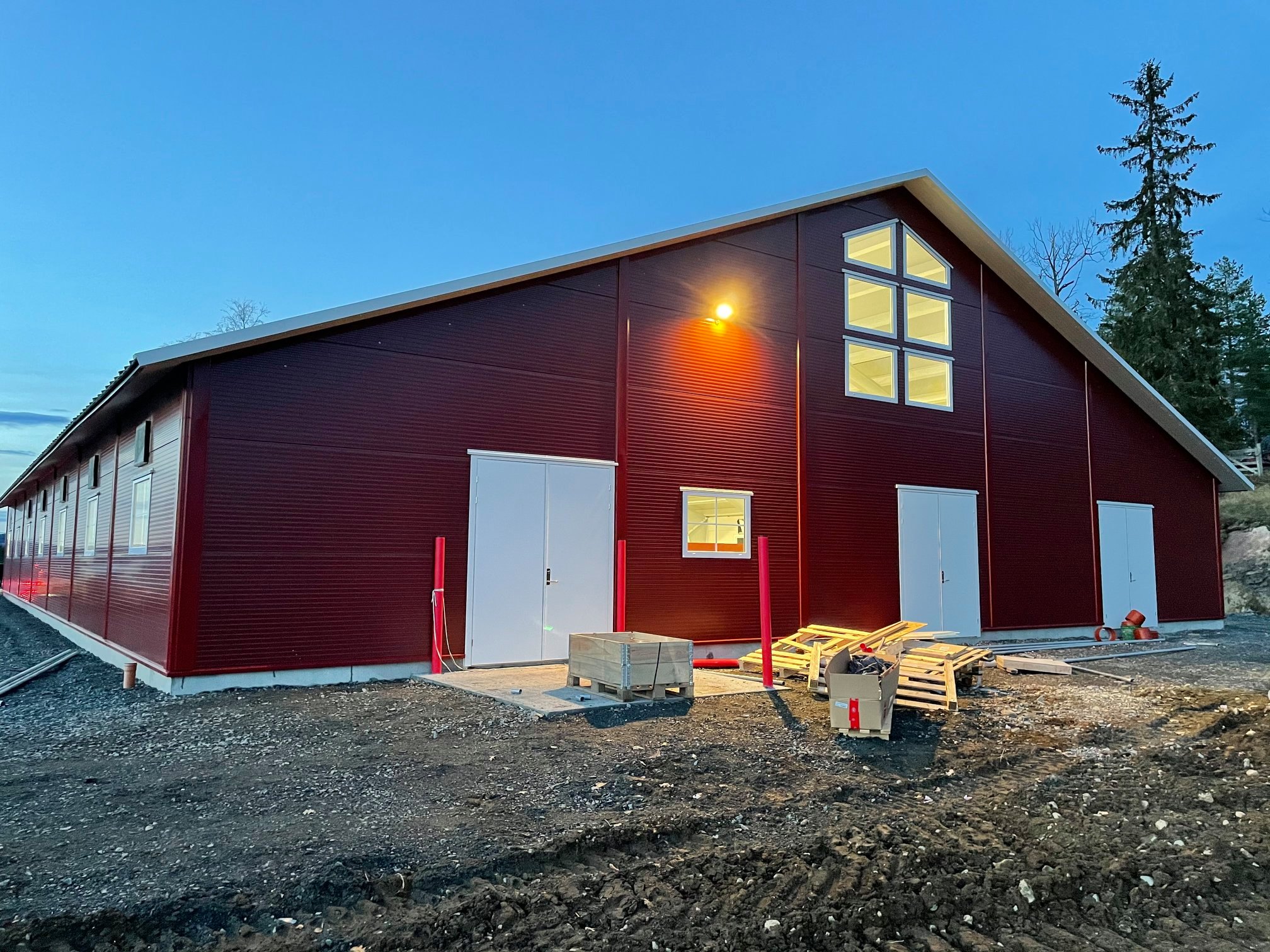 Nytt fjøs og melkerobot