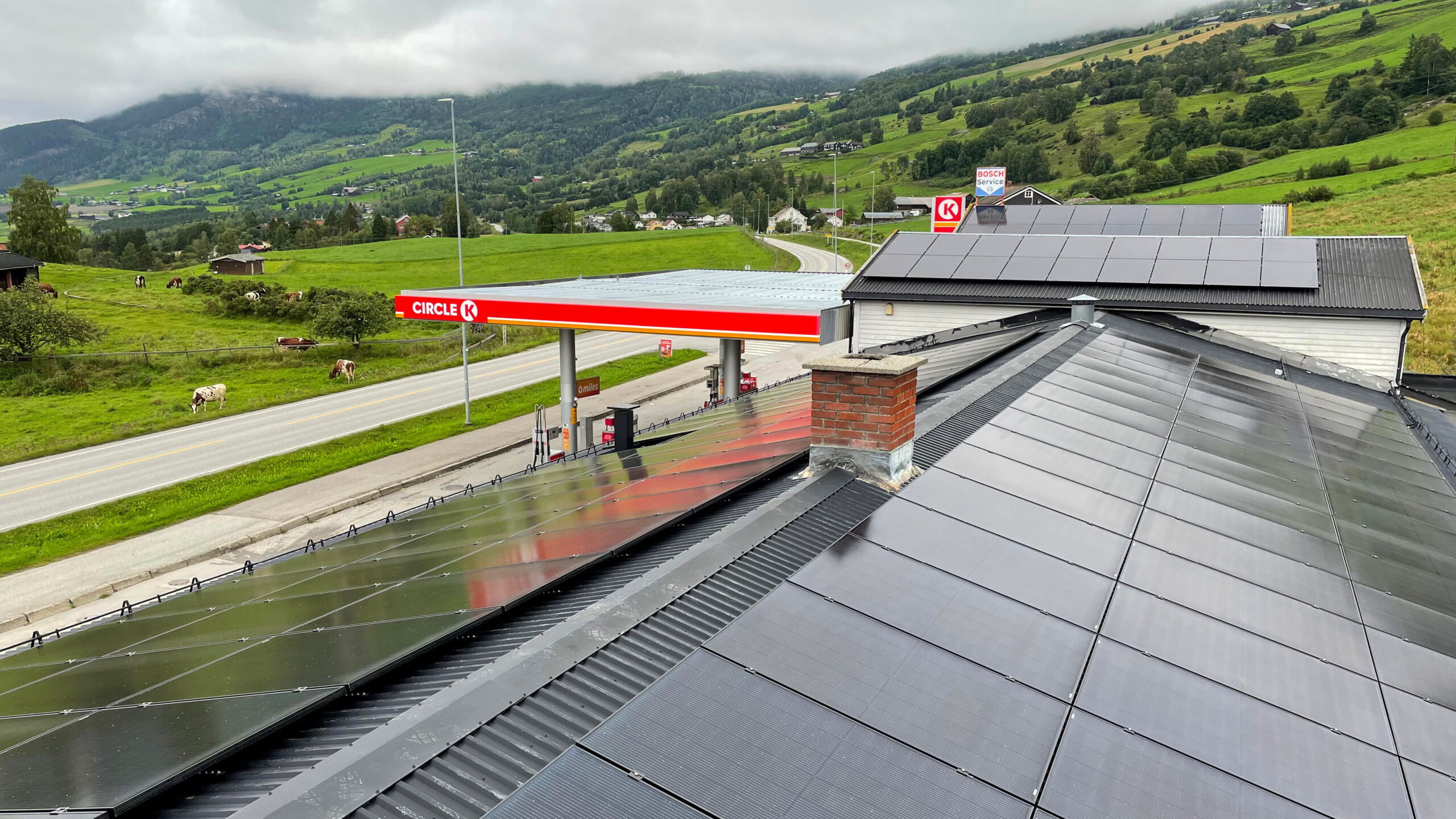 Solcelleanlegg Circle K og Bosch bilverksted
