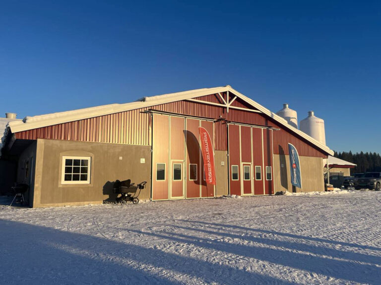 Nytt smågrisfjøs på Brøttum, Innlandet