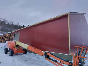 Lagerbygg i stål og sandwich hos Stian Molland. Steinkjer, 2025