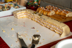 Åpning av Hugsotte gårdsmeieri i Skjåk, lørdag 14. juni 2025