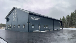Kombinasjonsbygg for Elektroservice Hallingdal Installasjon AS. Oppført av Fjøssystemer Bygg. Geilo 2025