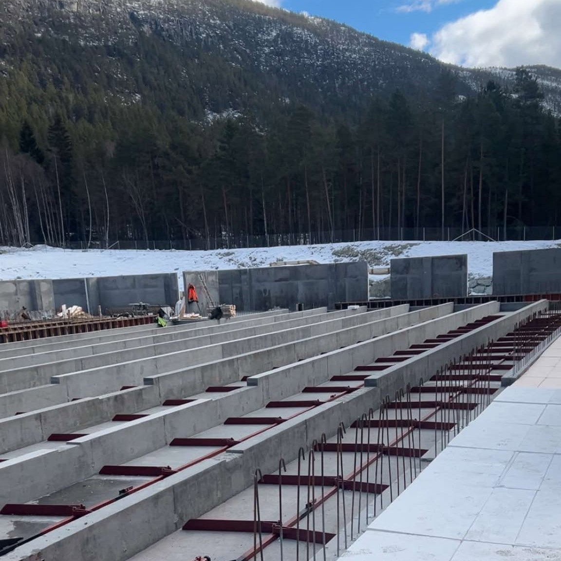Møkkatrekk på Dalir. April 2025