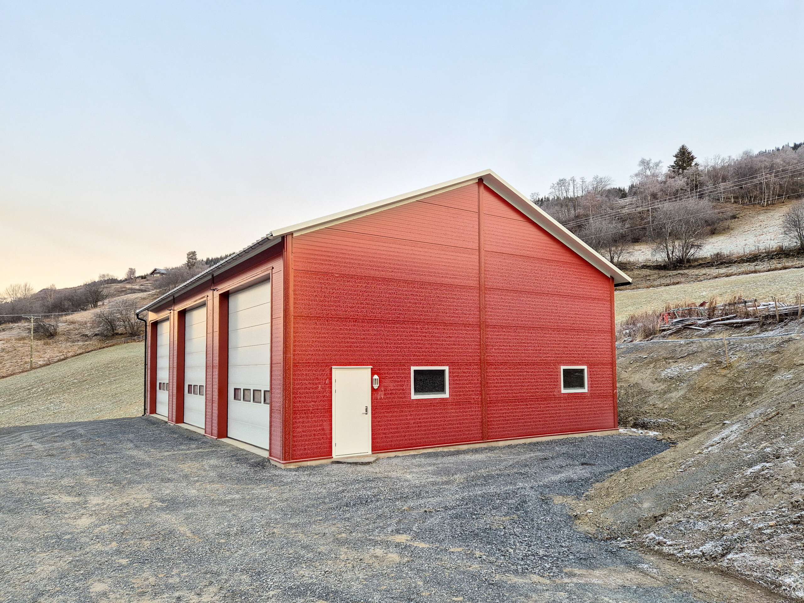Lagerbygg hos Magne Stavenjord. Valdres, 2025. Fjøssystemer Bygg