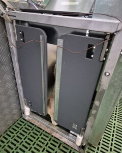 Kraftfôrstasjon til sau. November 2025