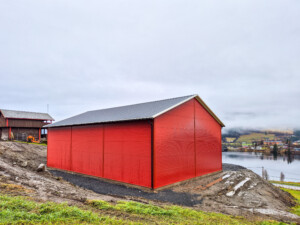 Lagerbygg hos Magne Stavenjord. Valdres, 2025. Fjøssystemer Bygg