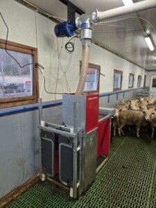 Kraftfôrstasjon og kraftfôrskrue. Finn Mo, Lærdal 2026