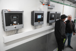 Big Dutchman tørrfôringsanlegg hos Solveig og Svein Roar Nygaard. Lena, januar 2026