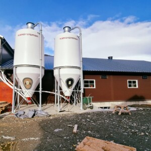 Furab kraftfôrsiloer hos Ola Nesset, Tessanden 2025