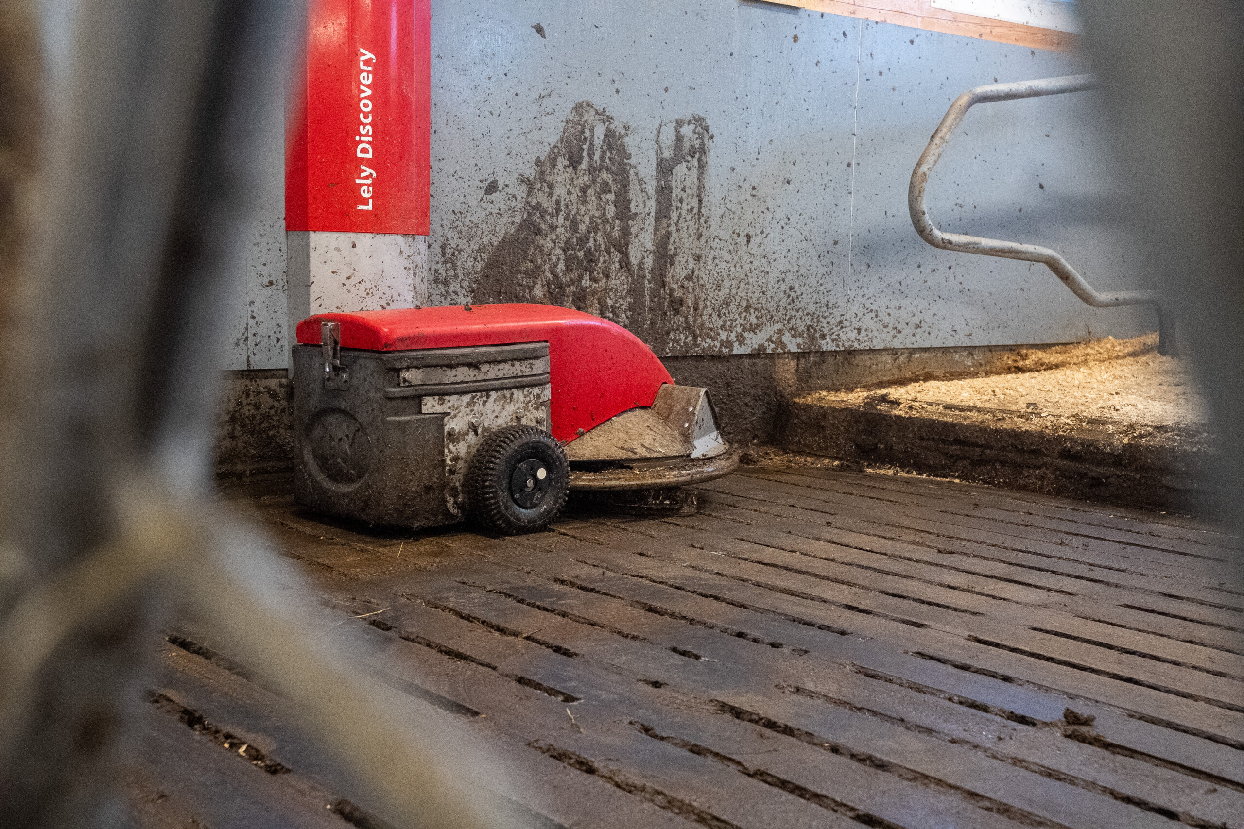 Lely Discovery skraperobot hos Jostein Østvang. Vingelen, 2026