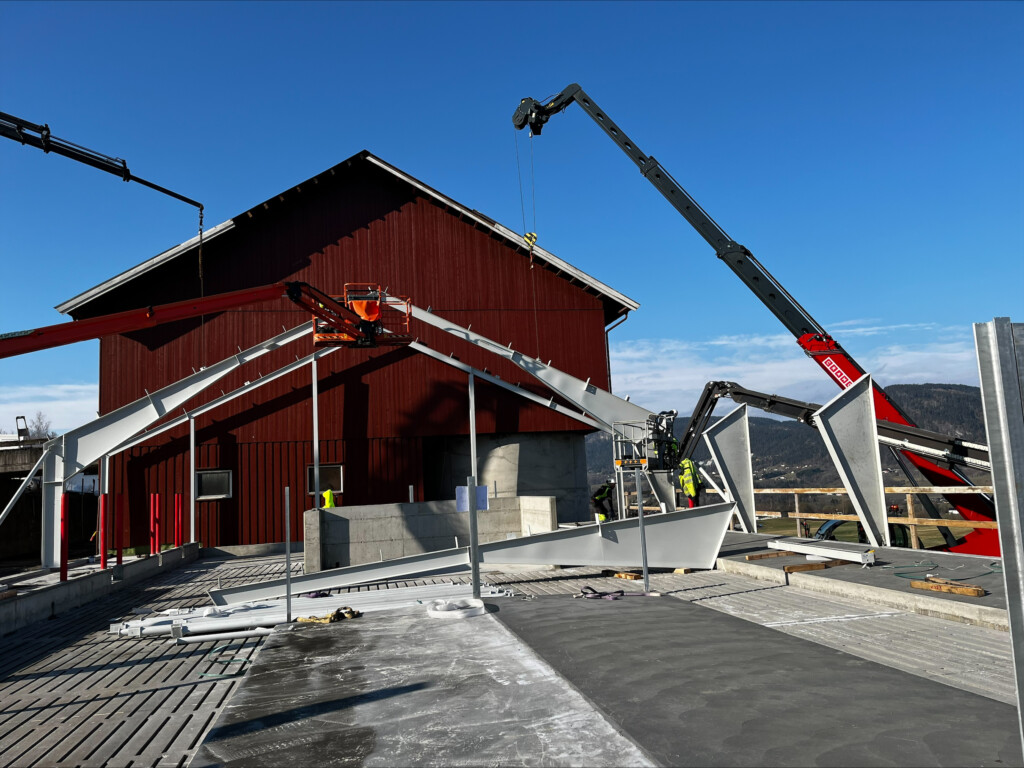 Thorvald og Trond Kornerud. Tranby, april 2026