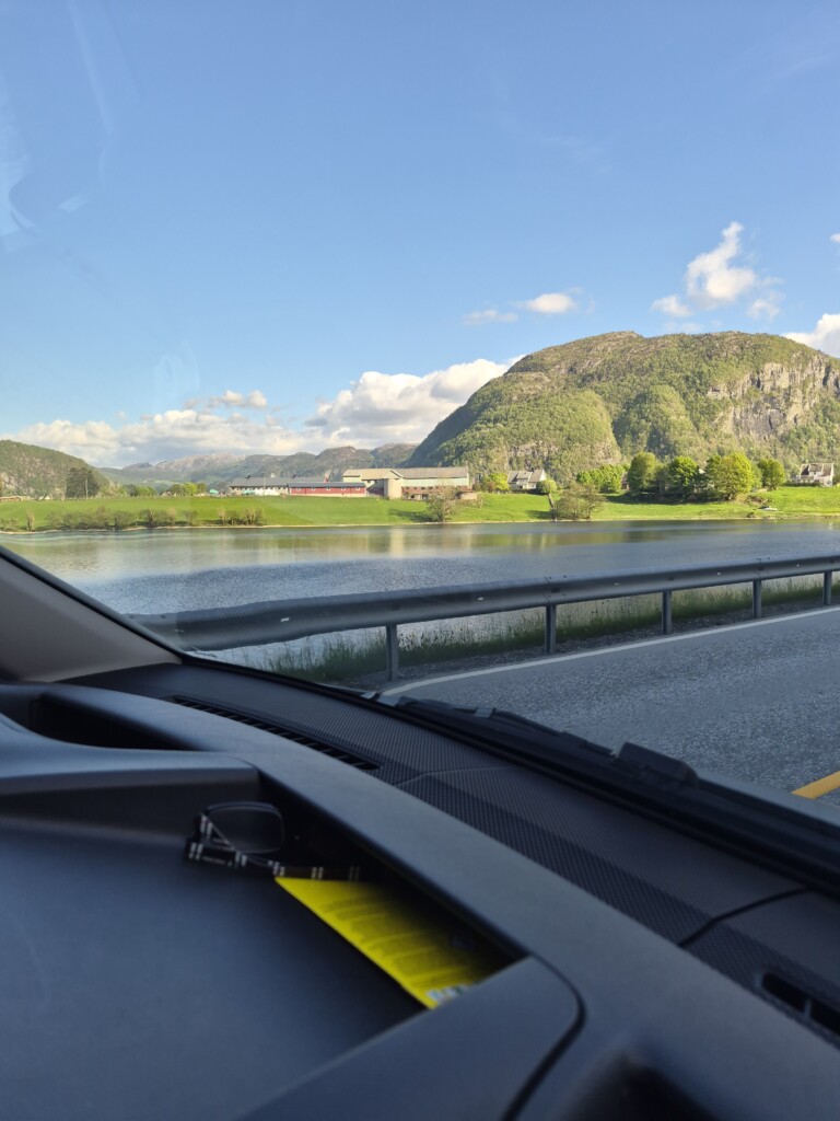 Sau, sauefjøs, Voss, Hardanger, Røldal, Suldal, Hjelmeland, Jæren, Rennesøy. 2026